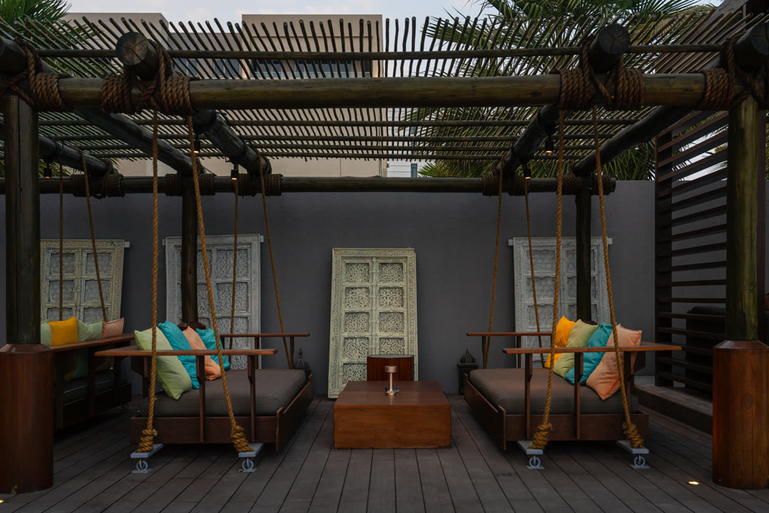 Architecture & Interiors 54
